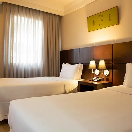 Slaviero Curitiba Shopping Hotel Exterior photo