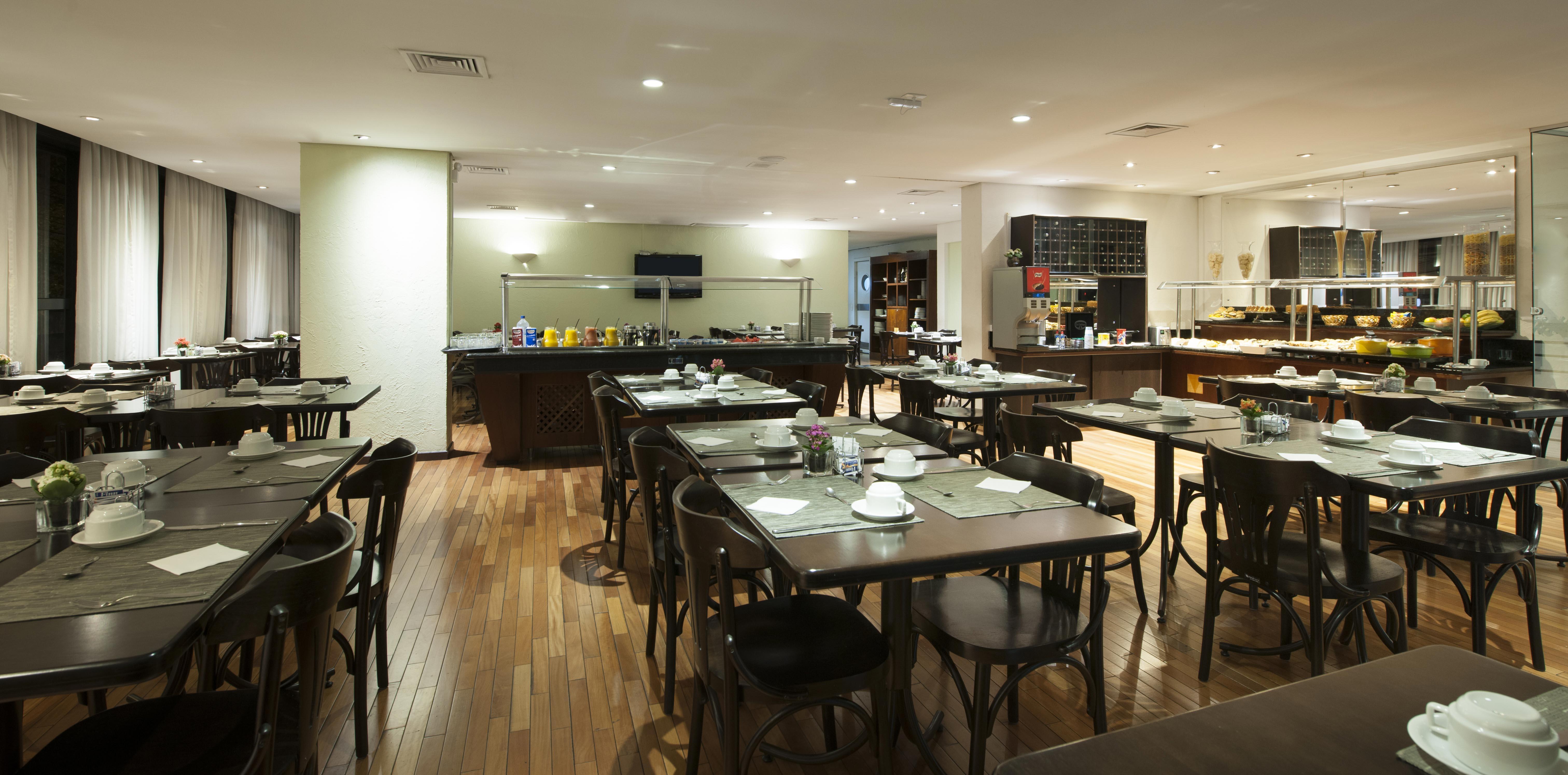 Hotel Slaviero Shopping 3*